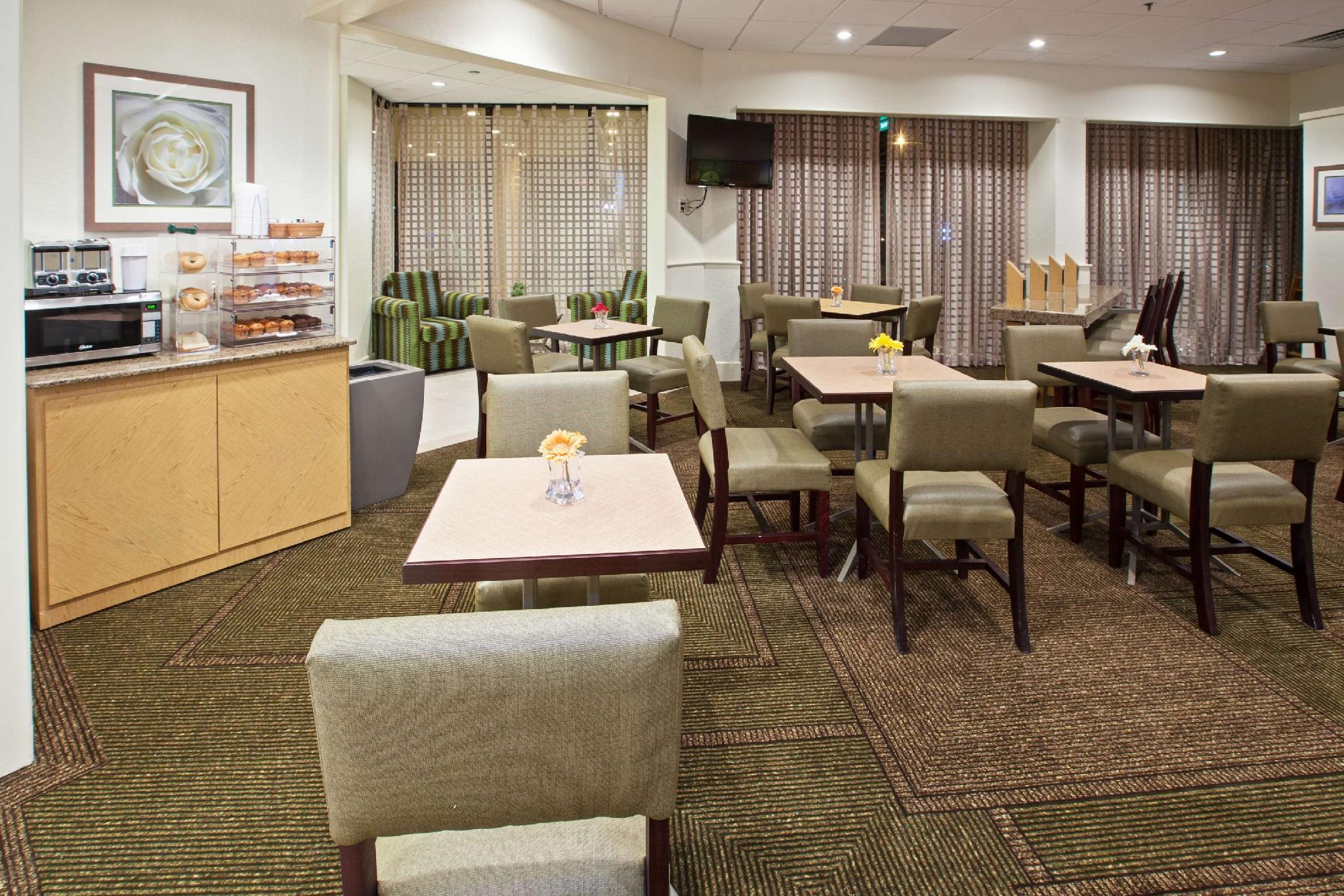 La Quinta By Wyndham Nashville Airport/Opryland Экстерьер фото