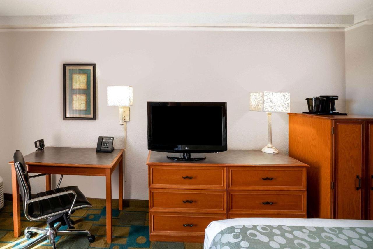 La Quinta By Wyndham Nashville Airport/Opryland Экстерьер фото